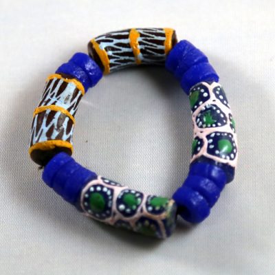 Pulsera Krobo niña azul